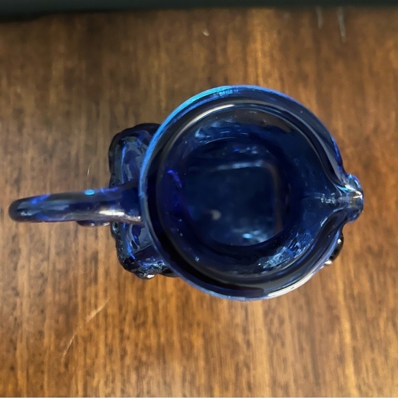 Pilgrim Blue Glass Textured
Crinkle Creamer Reed Handle
Hand Blown 1950 Vintage - Picture 4 of 8